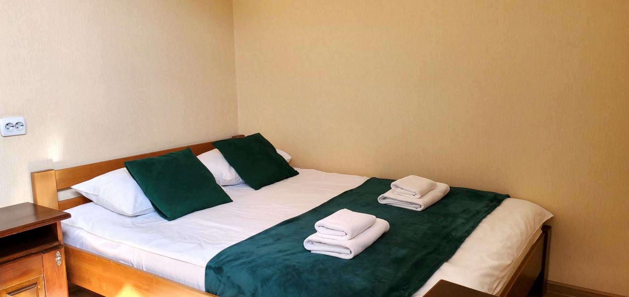 Etna Hotel Lviv Luaran gambar